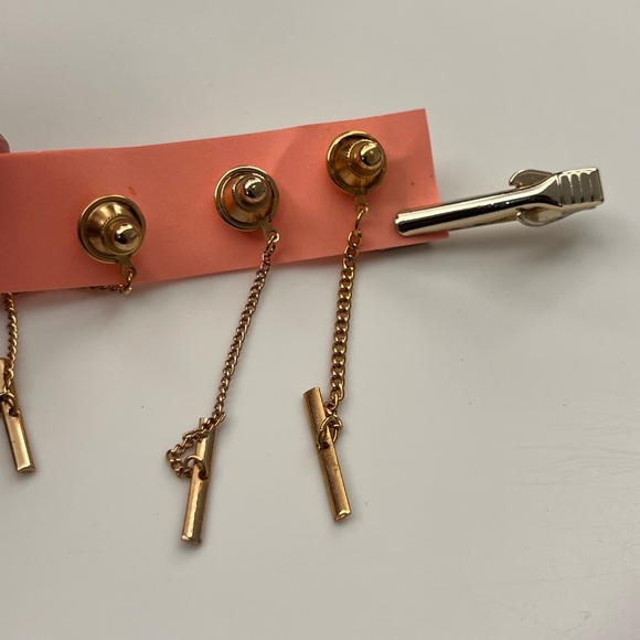 4 Holiday Tie Accessories GUC - Picture 4 of 8